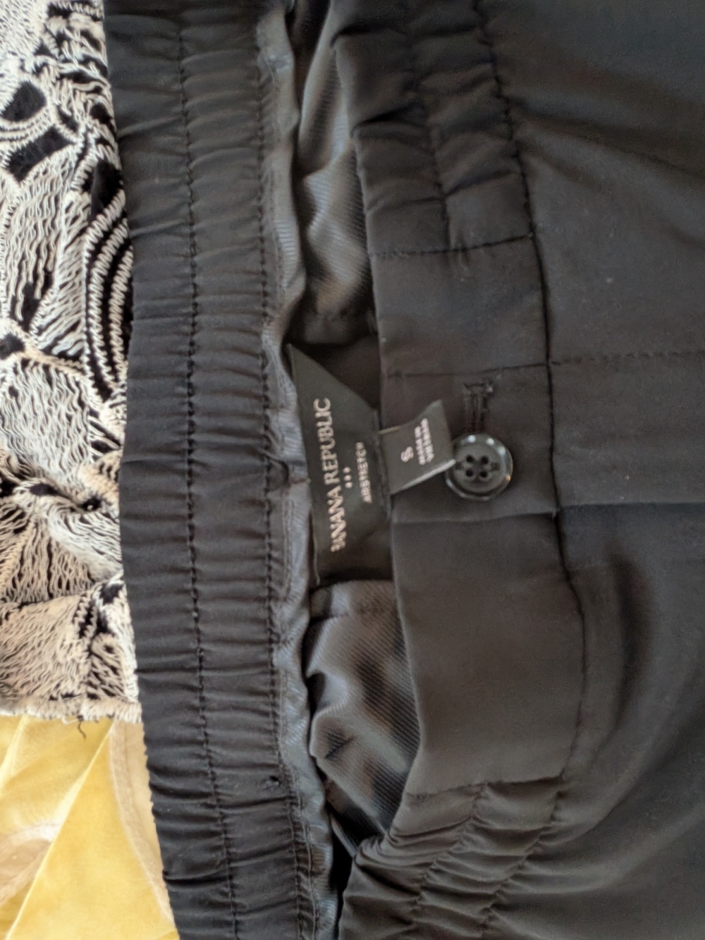 Banana Republic Airstretch Trouser - Tapered Pant S - Picture 10 of 14